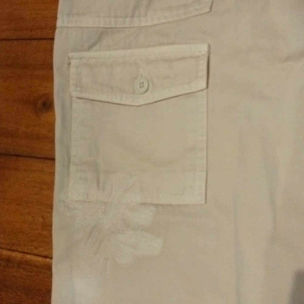 100% Cotton Jamaica Bay Cargo Pants W/ Embroidered Logo - Picture 3 of 10